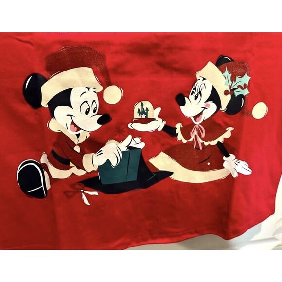 2023 Disney Mickey's Very Merry Christmas Party Adult Spirit Jersey Size M NEW - Picture 3 of 5